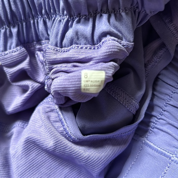 LULULEMON HOTTY HOT LR SHORTS 2.5” SHORTS IN DARK LAVENDER SZ 10 NWT - Picture 13 of 16